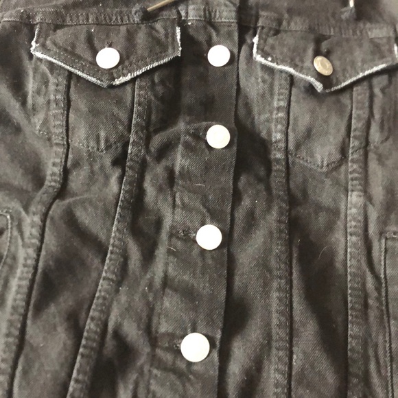 Eighty two jean jacket/sweater - Picture 3 of 4